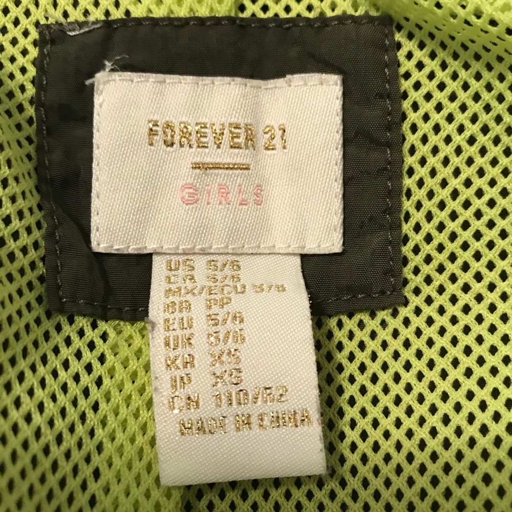 Girl Jacket ๐ง๐ผ - Picture 4 of 5